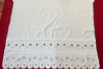 Zástěra do Čech 6800,-Kč  116/94cm